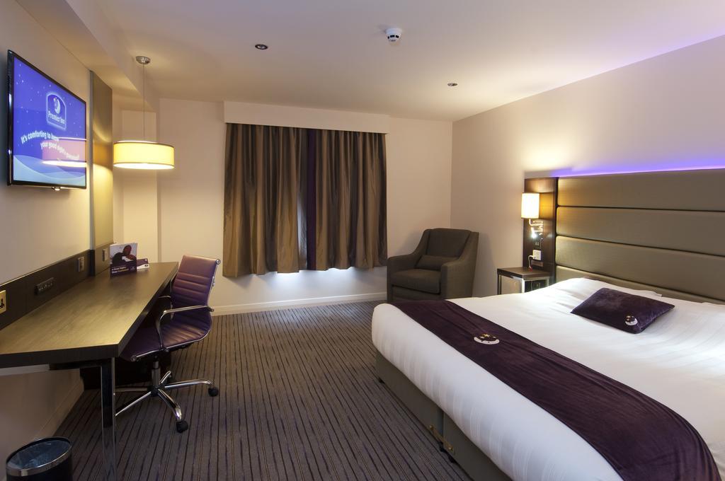 Premier Inn Merthyr Tydfil Exterior photo
