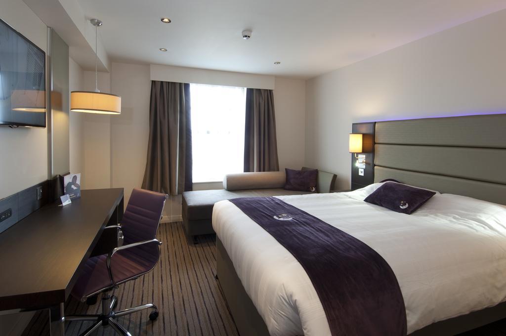 Premier Inn Merthyr Tydfil Exterior photo